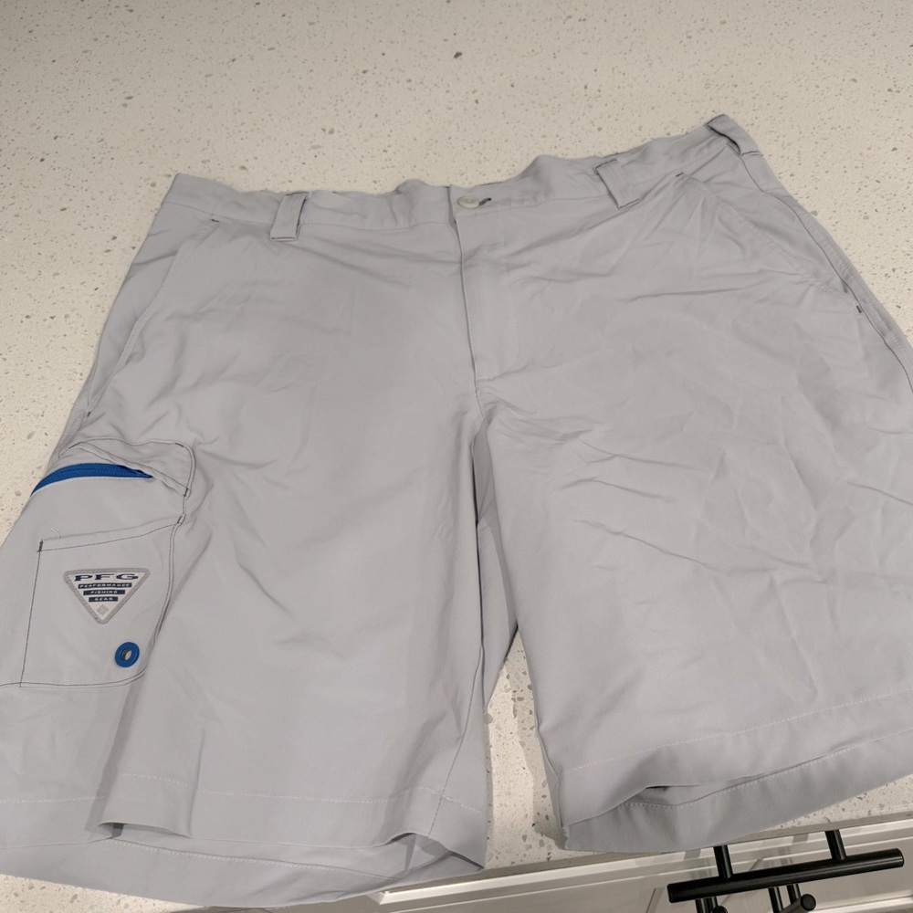 Men’s Columbia Shorts